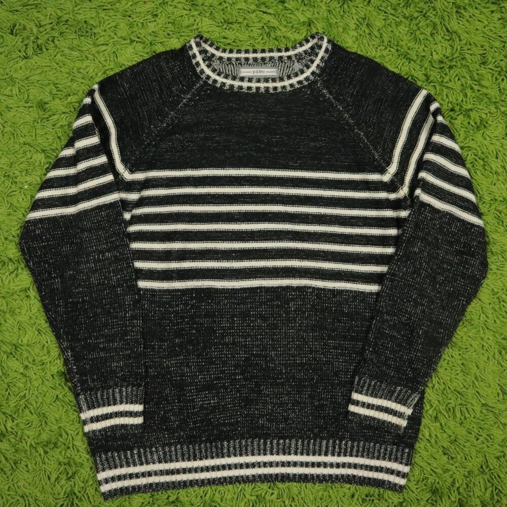 Vintage Striped Scene Pattern Acrylic Sweater Black White Color